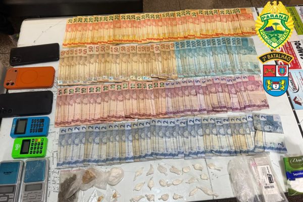Três pessoas são presas por tráfico de drogas em operação da PM em Siqueira Campos; suspeito tinha mandado de prisão e ligação com facção criminosa