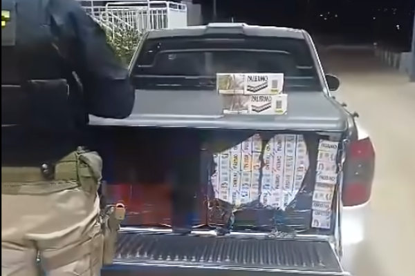 Casal é preso em Guapirama com carga de cigarros contrabandeados durante ação da PRF