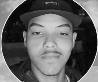 Motociclista de 22 anos morre após bater em poste em Siqueira Campos