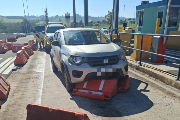 Acidente é registrado na praça de pedágio em Siqueira Campos