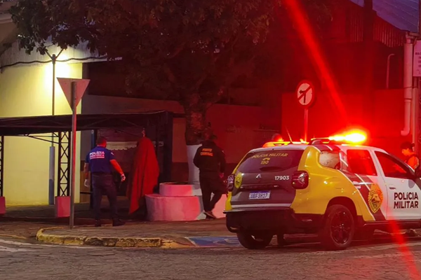 Idoso é encontrado morto em ponto de táxi no Centro de Santana do Itararé