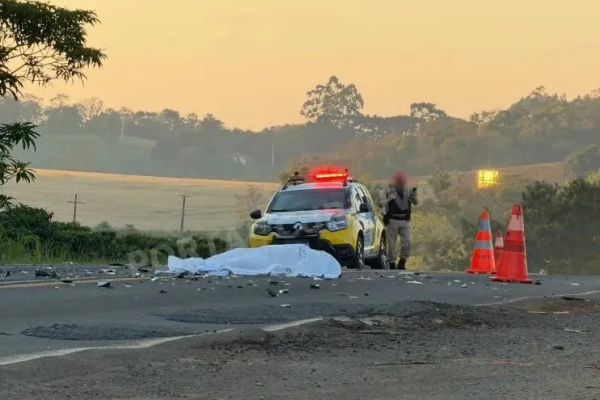 Motociclista morre após colisão frontal com veículo da Saúde