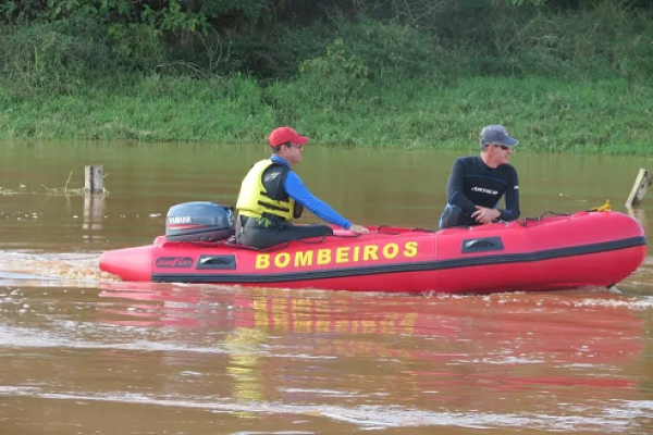 Jovem morre  afogado enquanto pescava em Carlópolis